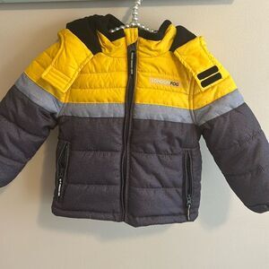 London Fog Boys Colorblock Puffer Jacket with Hood. Size 3T